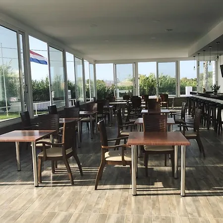 Apartmanhotel Athina And