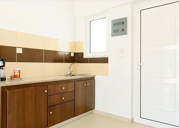 Athina And 코스 타운