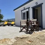 Ξενοδοχείο με διαμερίσματα Athina And