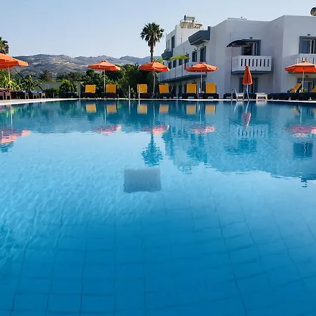 Athina And Aparthotel