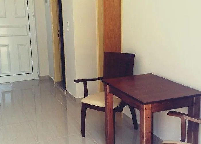 Athina And 2* İstanköy