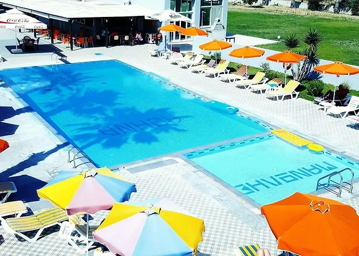 Athina And Apart Otel 2*